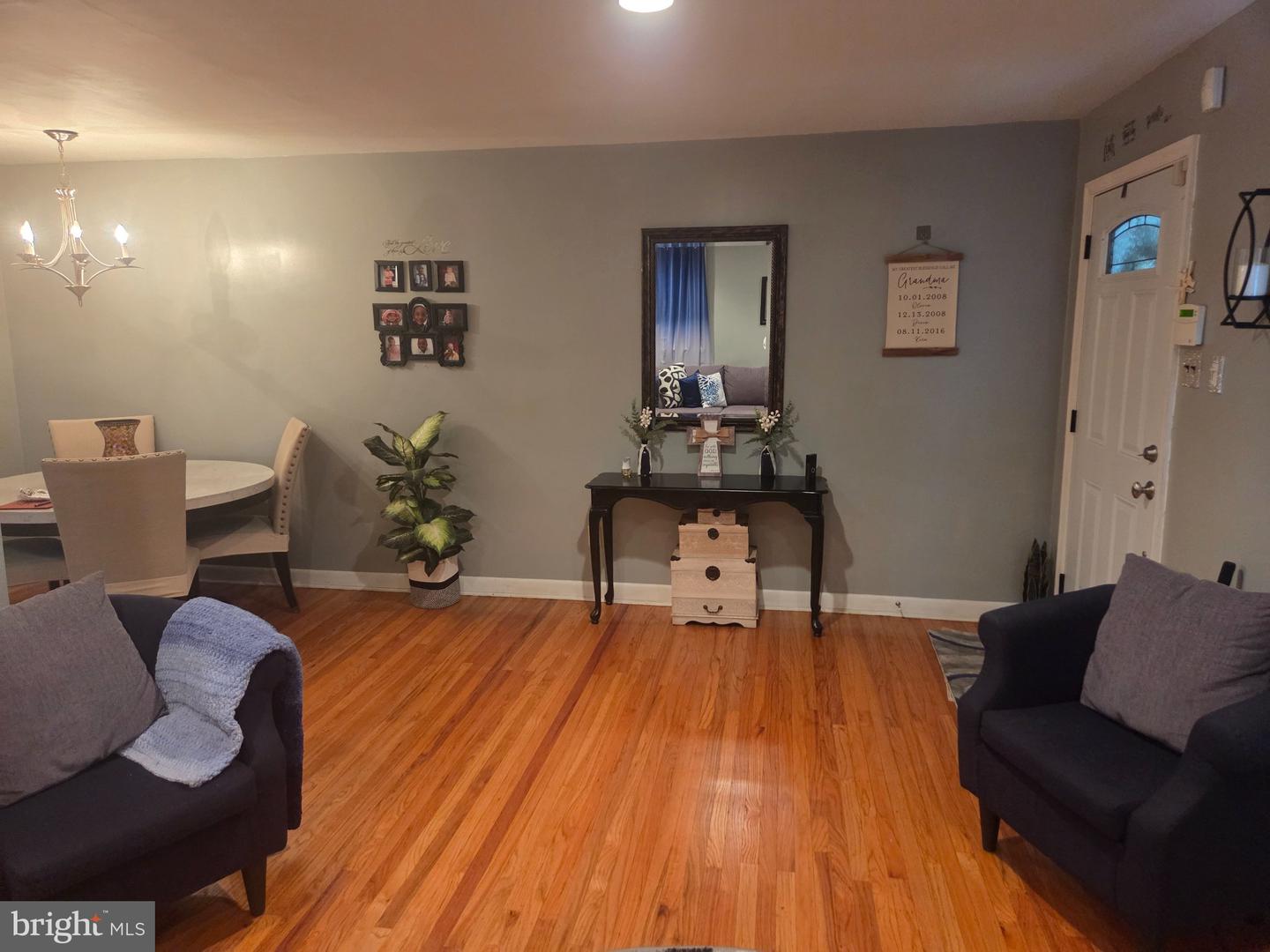 8116 Leonard St Property Photo 3