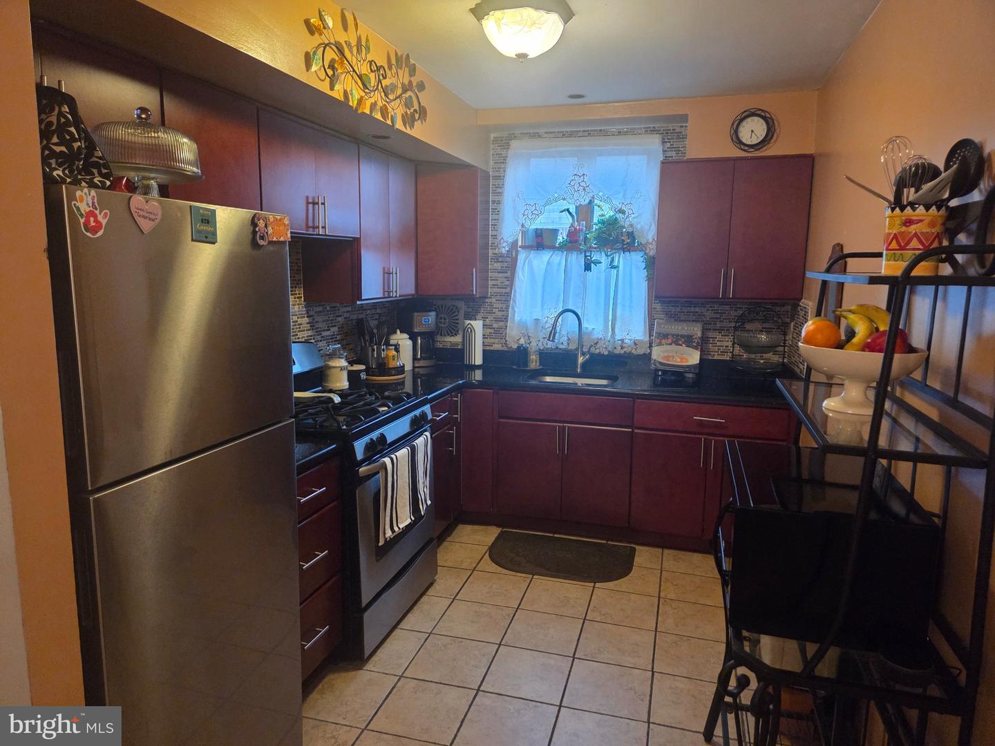 8116 Leonard St Property Photo 7