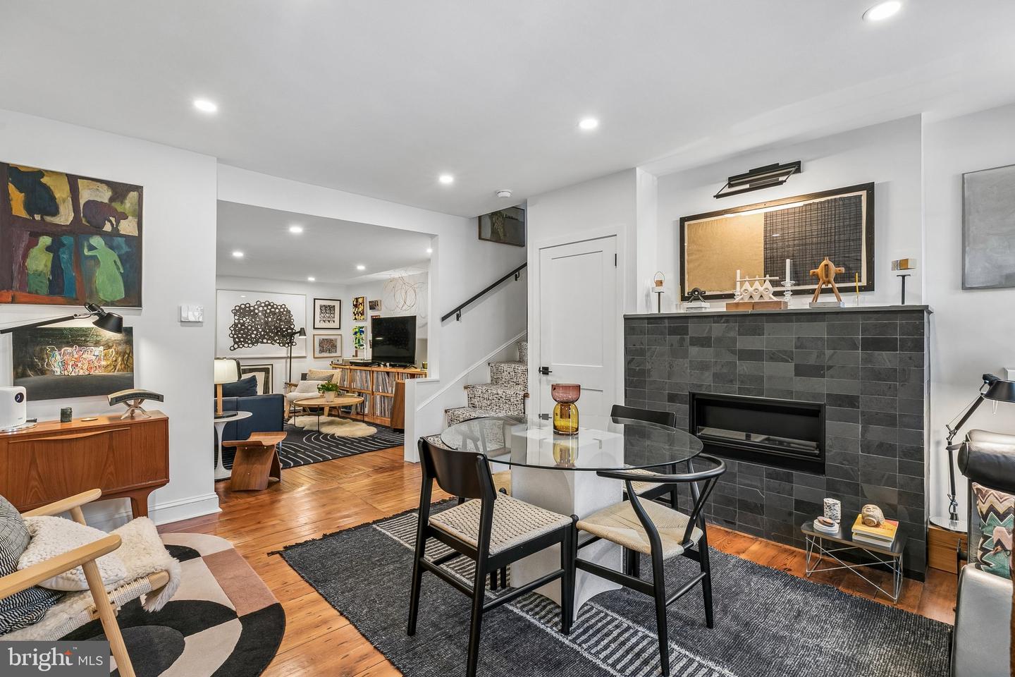 1106 Marlborough St Property Photo 8