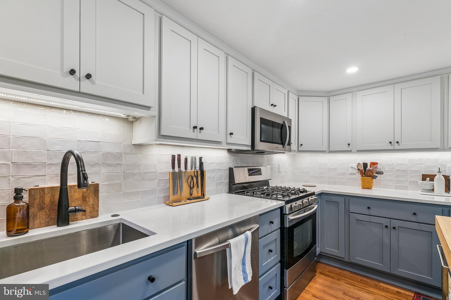 1106 Marlborough St Property Photo 13
