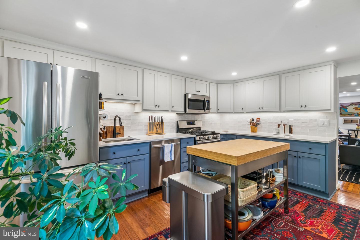 1106 Marlborough St Property Photo 14