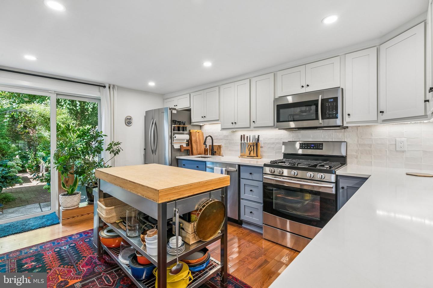1106 Marlborough St Property Photo 16