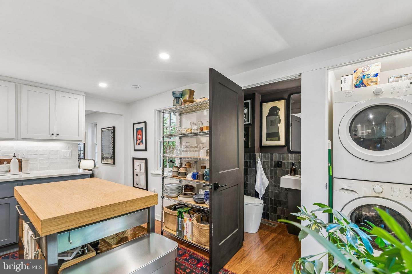 1106 Marlborough St Property Photo 19