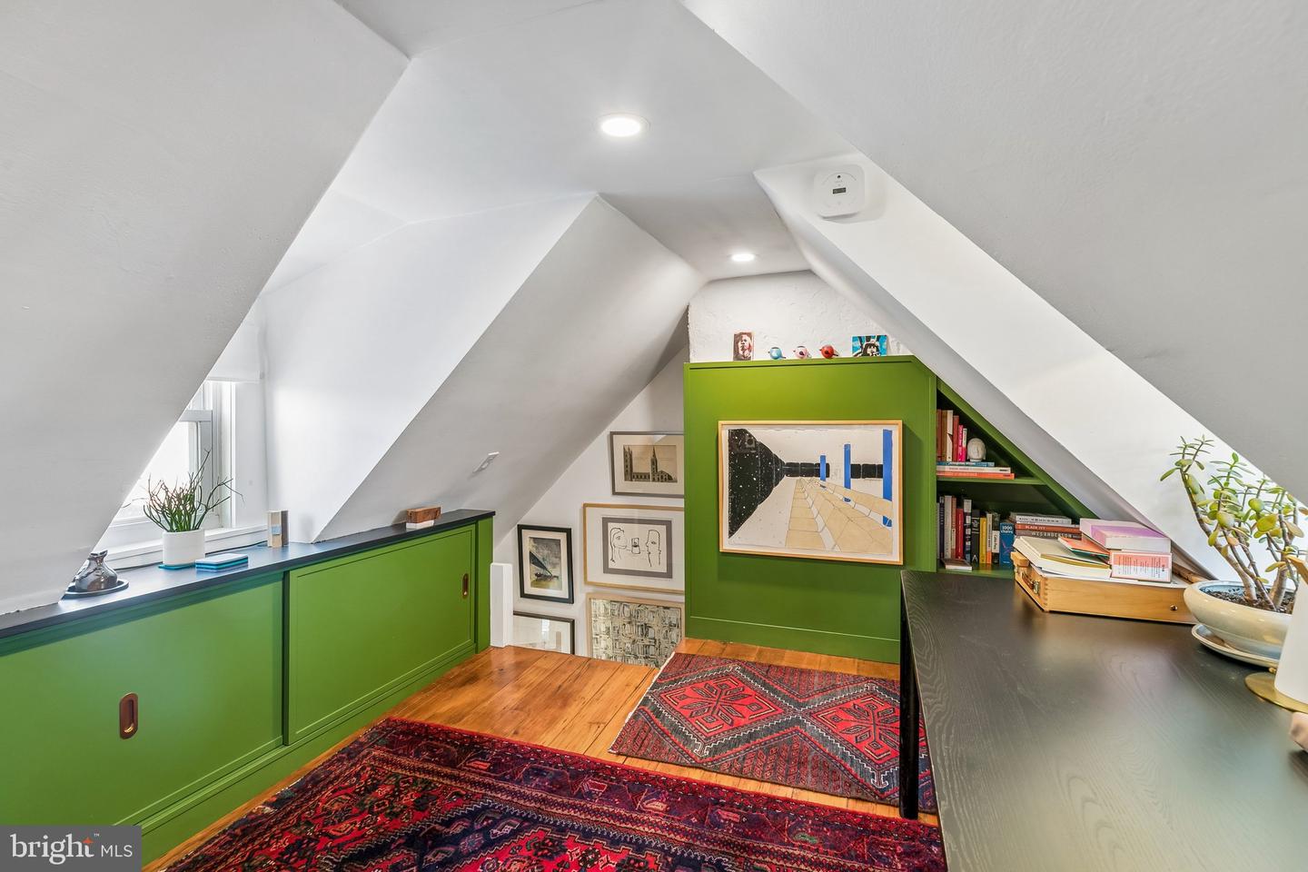 1106 Marlborough St Property Photo 40