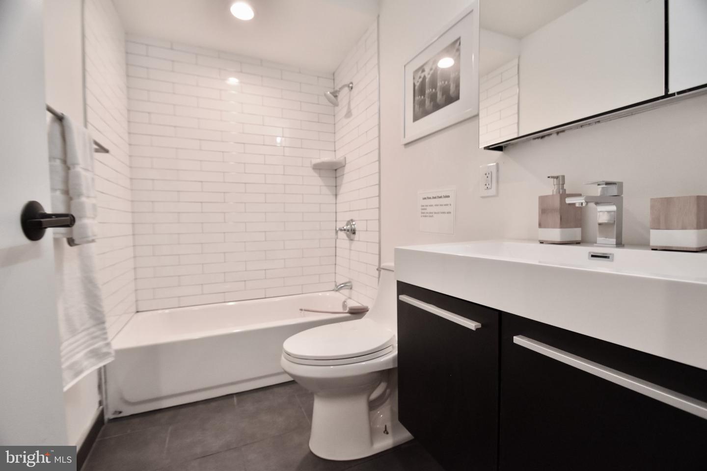 2068 Boston St E #1 Property Photo 13