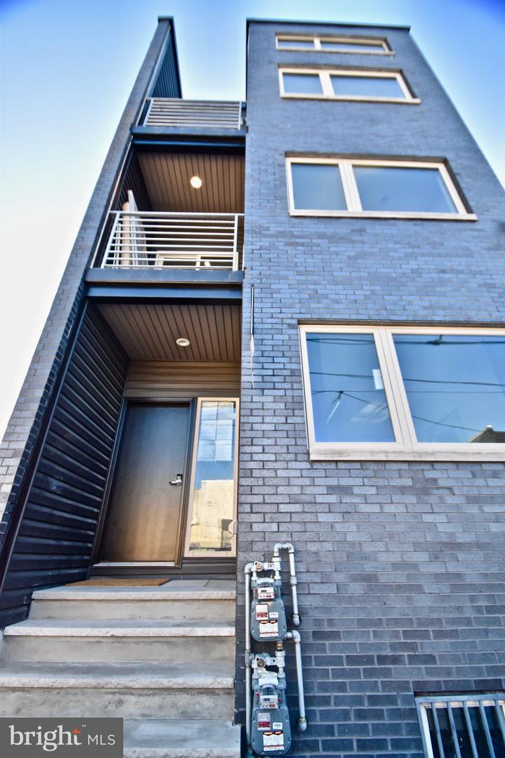 2068 Boston St E #1 Property Photo 17