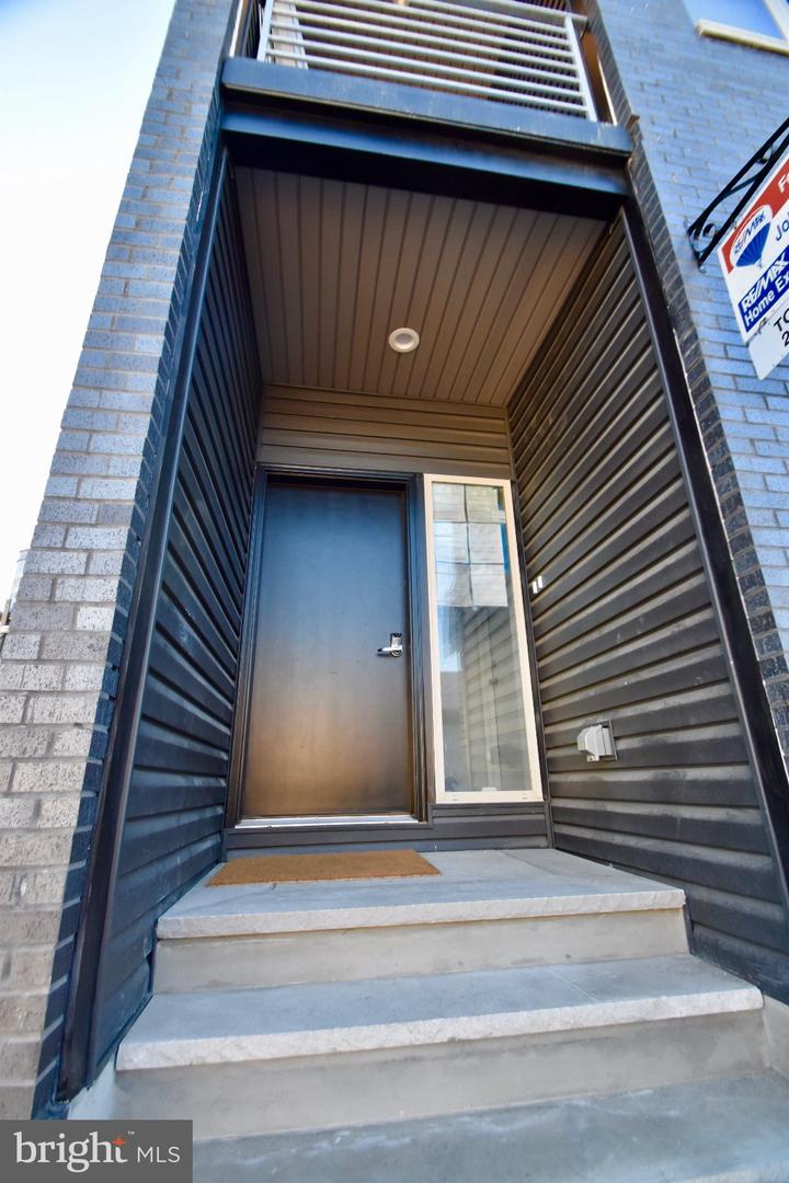 2068 Boston St E #1 Property Photo 19