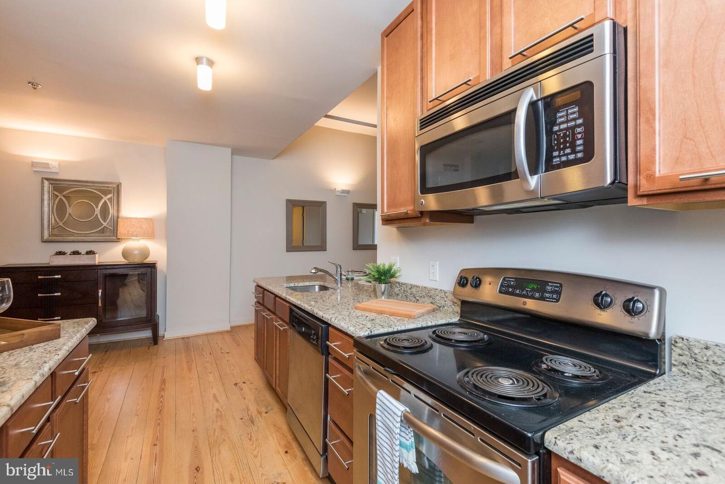 1200 Walnut St #603 Property Photo 5