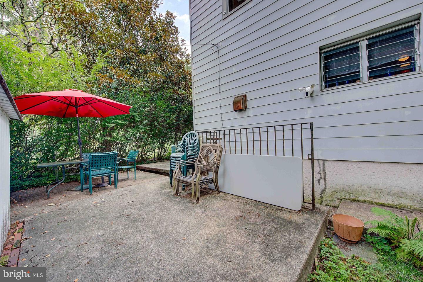 37 E Mermaid Ln Property Photo 21