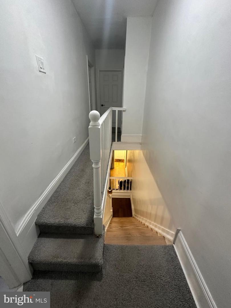 2711 Oakdale St Property Photo 12