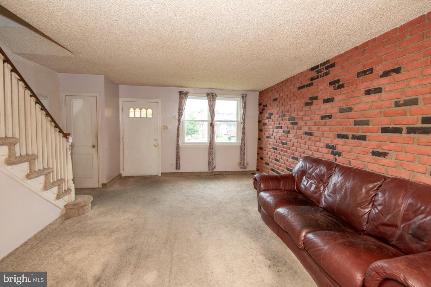 2836 Magee Property Photo 6