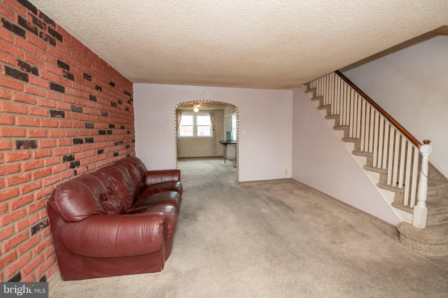 2836 Magee Property Photo 9
