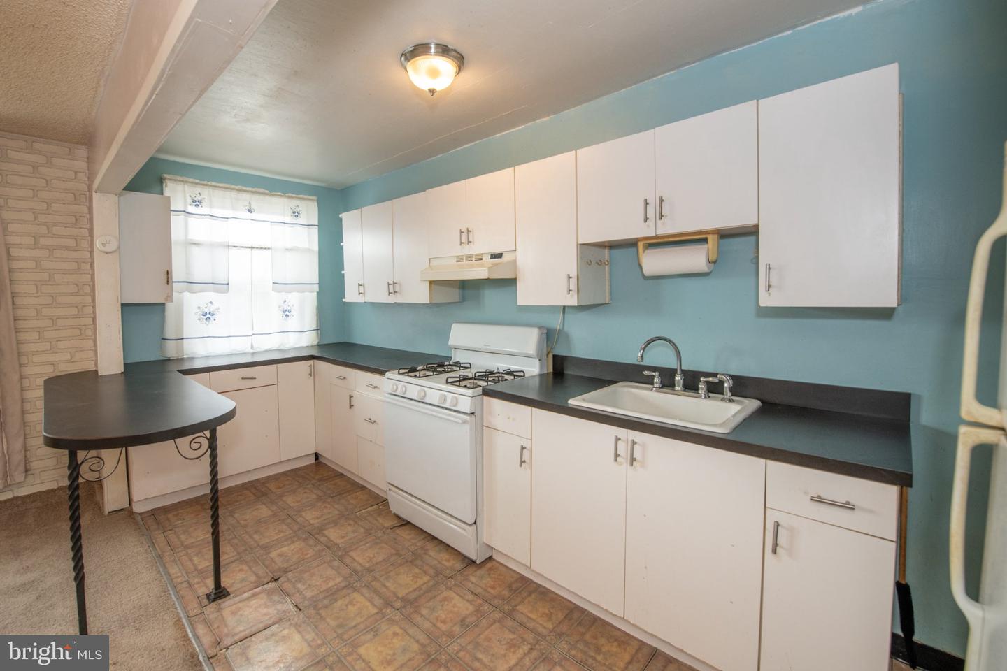 2836 Magee Property Photo 18