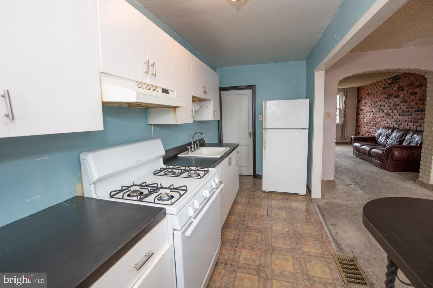 2836 Magee Property Photo 19