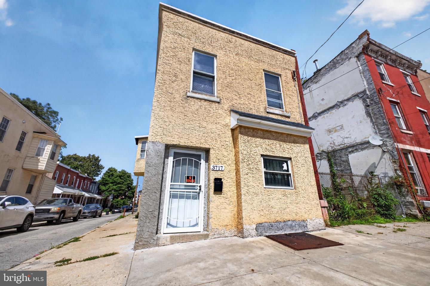 3717 Fairmount Ave Property Photo 1