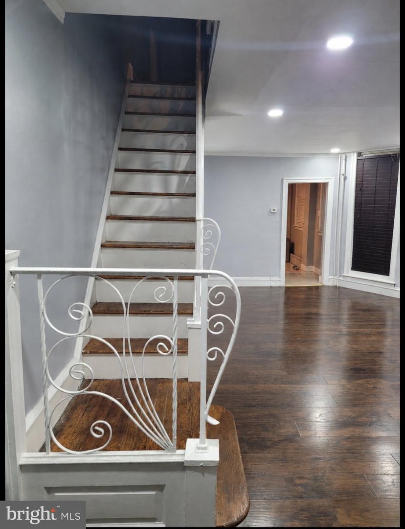 5818 Norfolk Property Photo 4