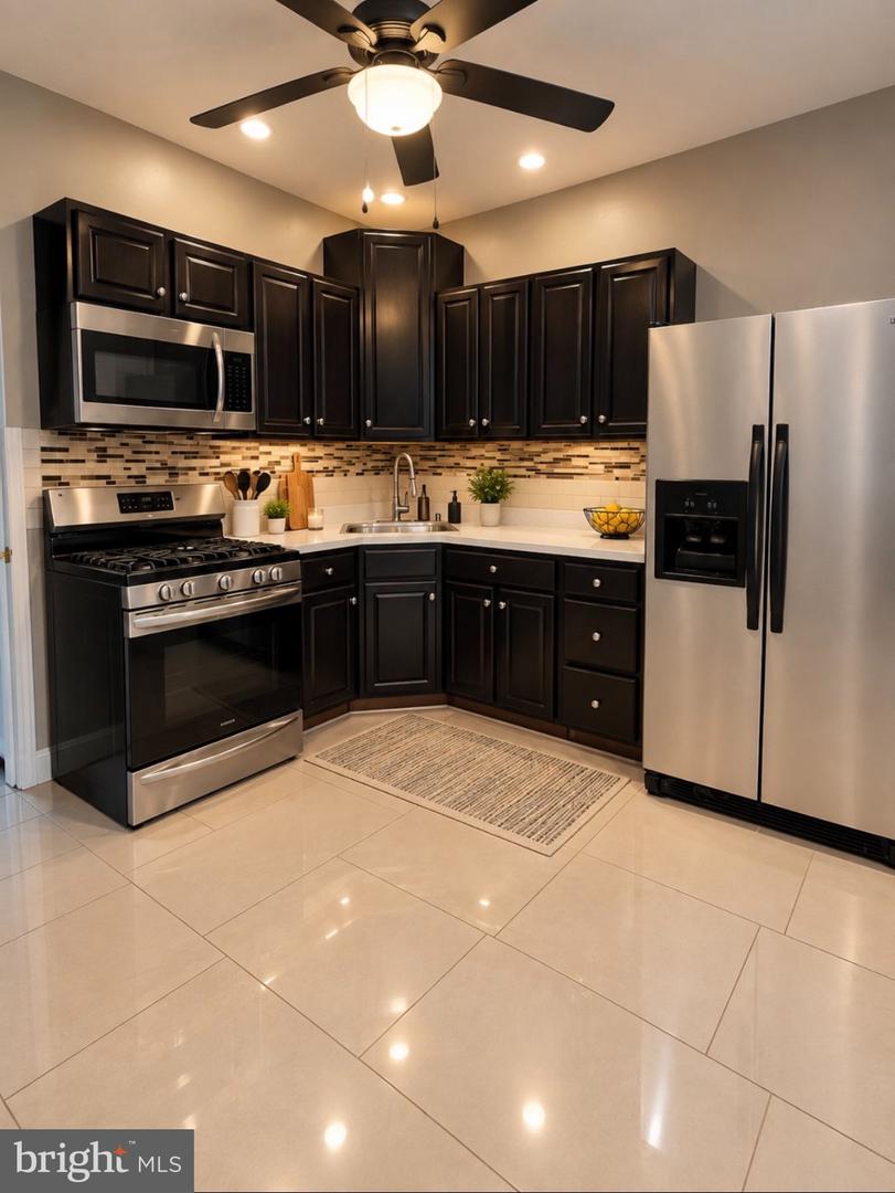5818 Norfolk Property Photo 8