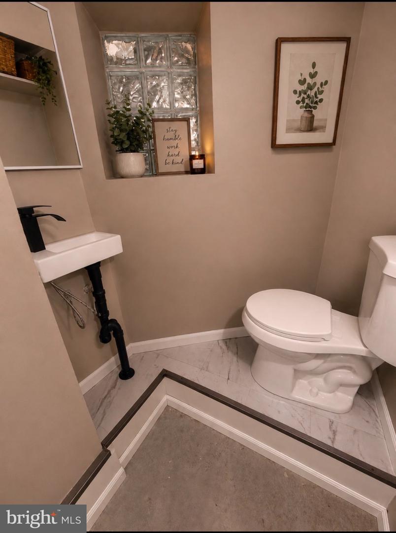 5818 Norfolk Property Photo 14