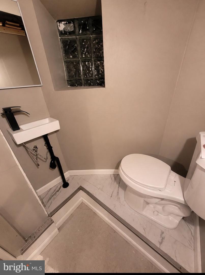 5818 Norfolk Property Photo 15