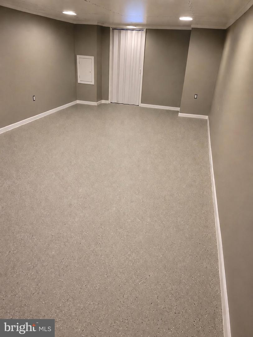5818 Norfolk Property Photo 16