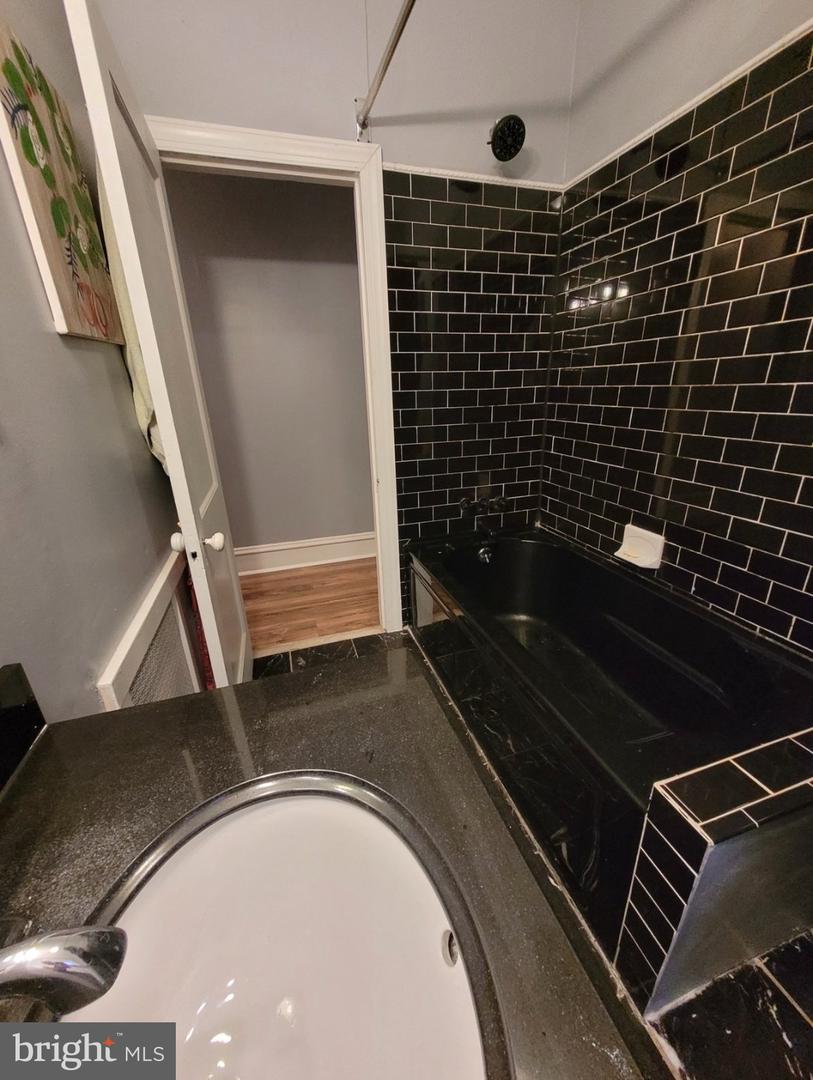 5818 Norfolk Property Photo 20