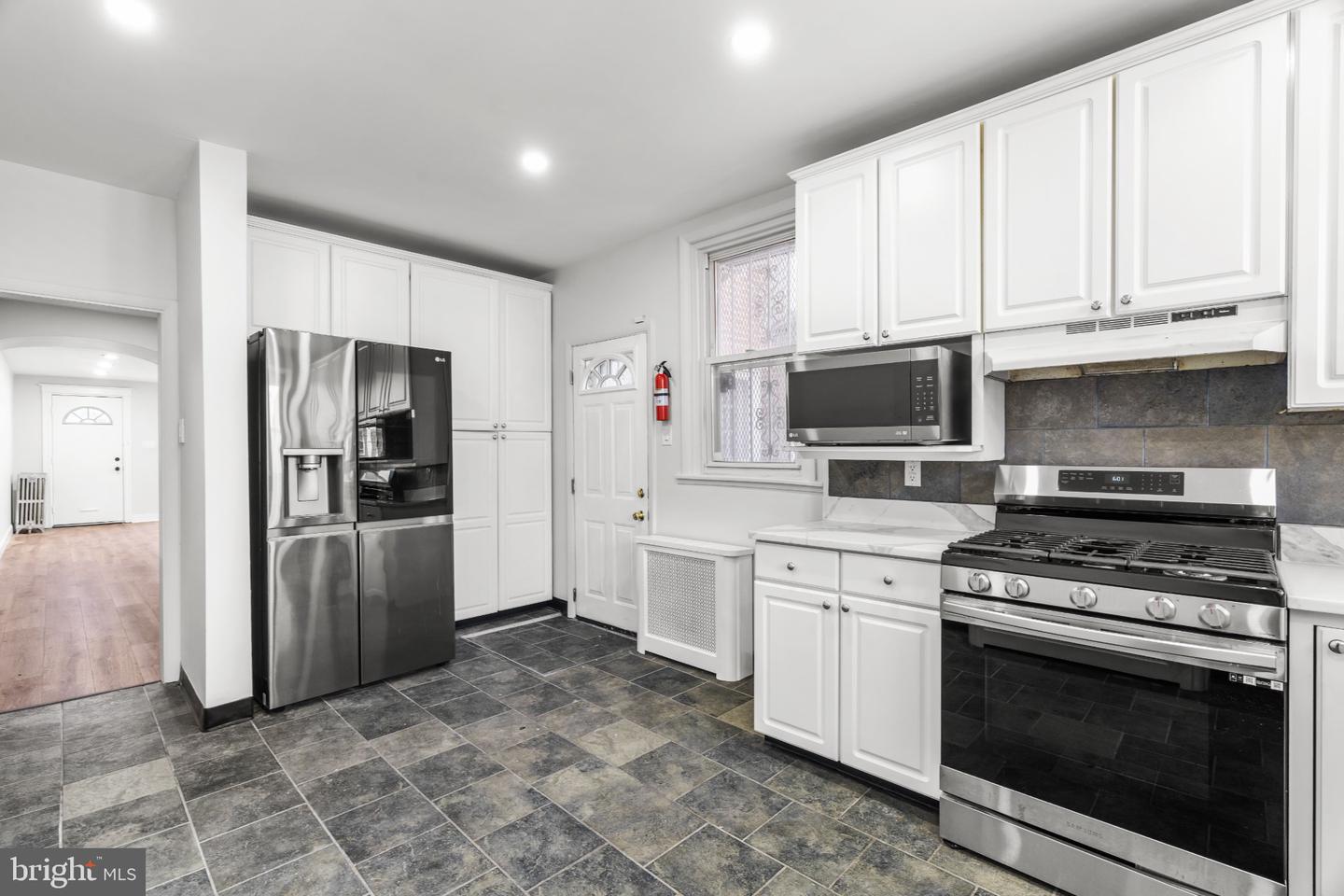 7020 Ogontz Ave Property Photo 11