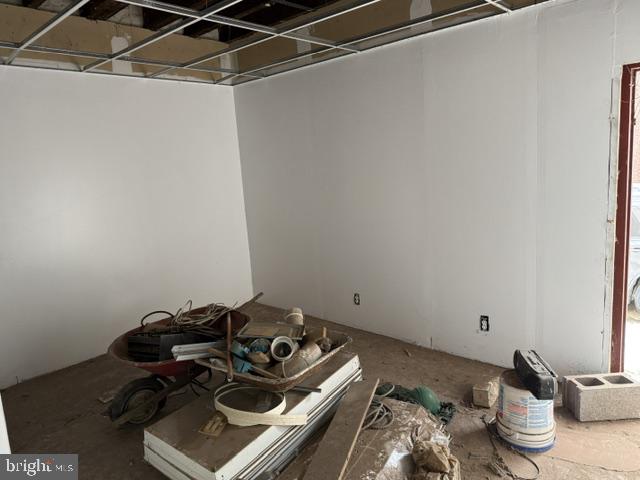1601 N 26th St Property Photo 4