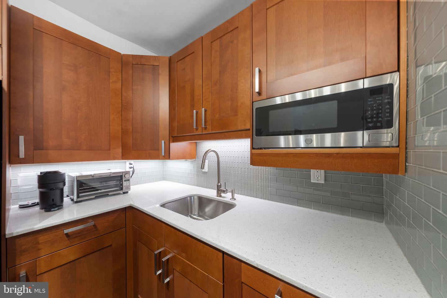 1810 Rittenhouse Sq #610 Property Photo 4