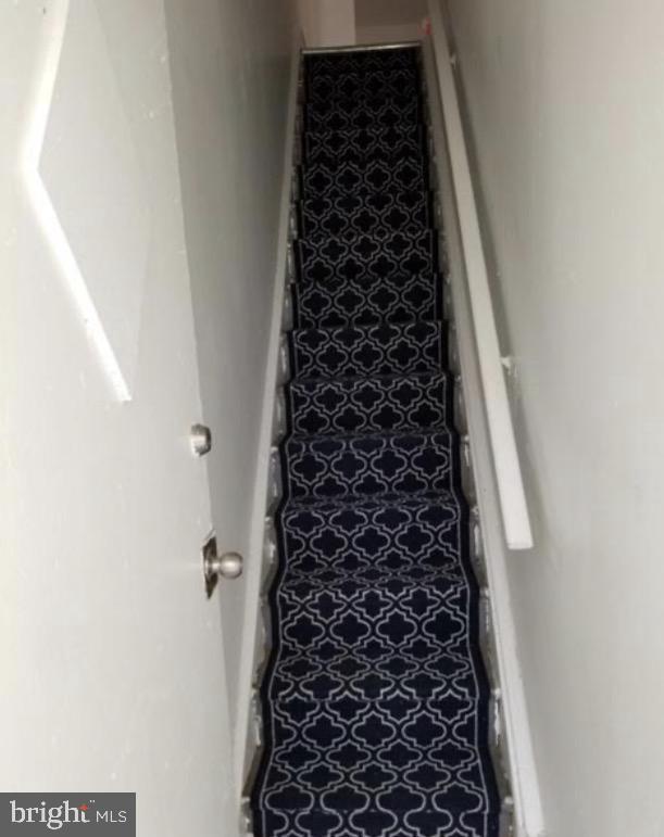 141 E Wyoming Ave #apt 1 Property Photo 2