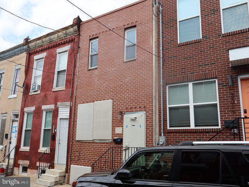 2319 Greenwich St Property Photo 1