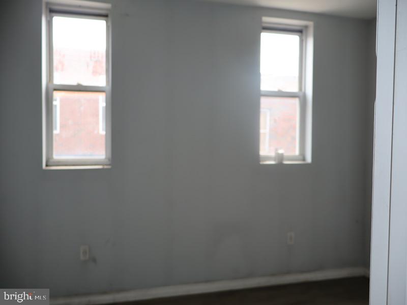 2319 Greenwich St Property Photo 8