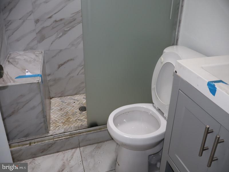 2319 Greenwich St Property Photo 10