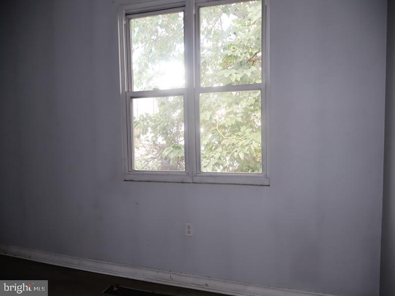 2319 Greenwich St Property Photo 11