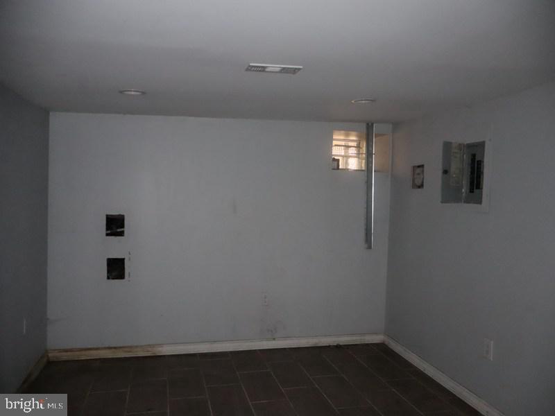 2319 Greenwich St Property Photo 12