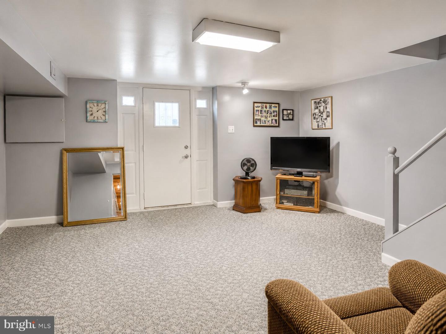 369 Helene Pl Property Photo 33