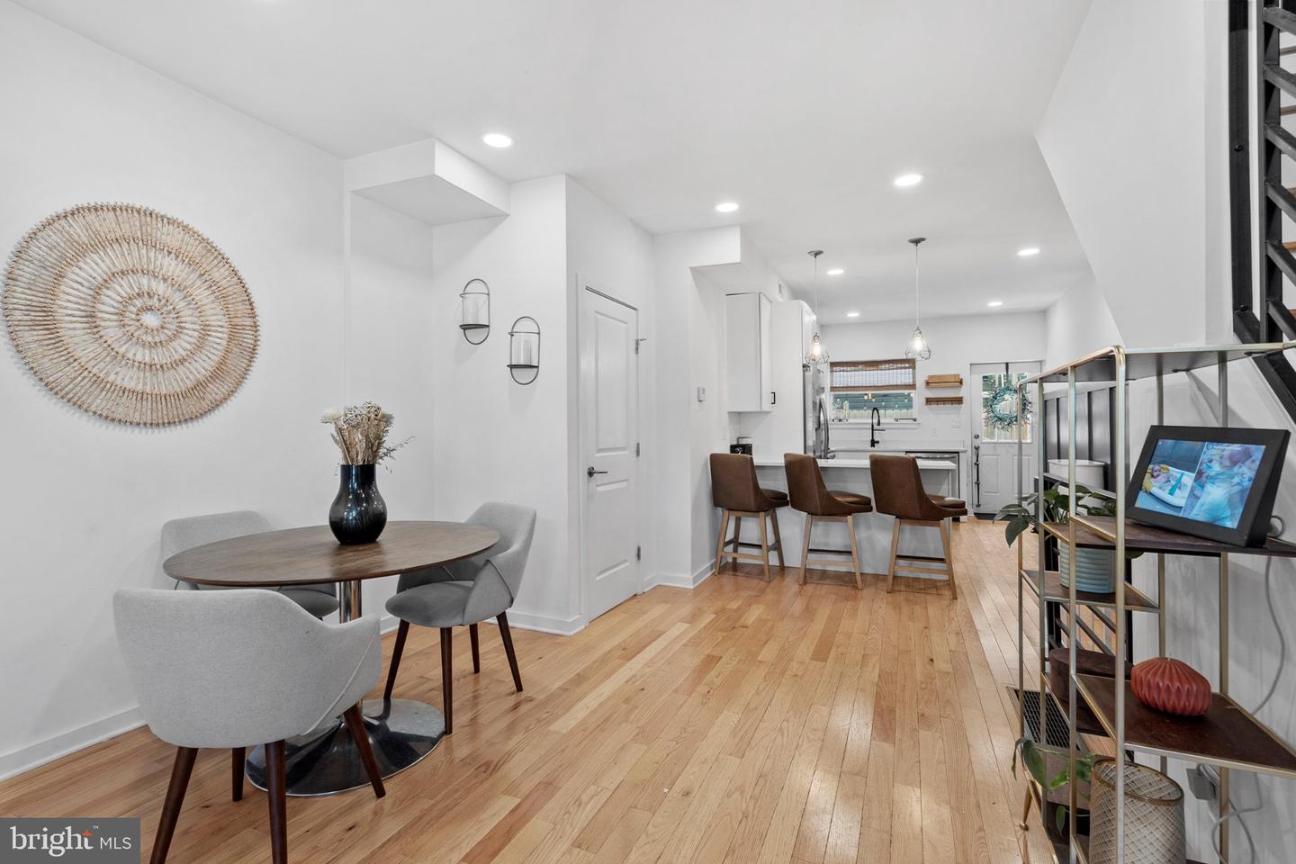 1704 Reed St Property Photo 8