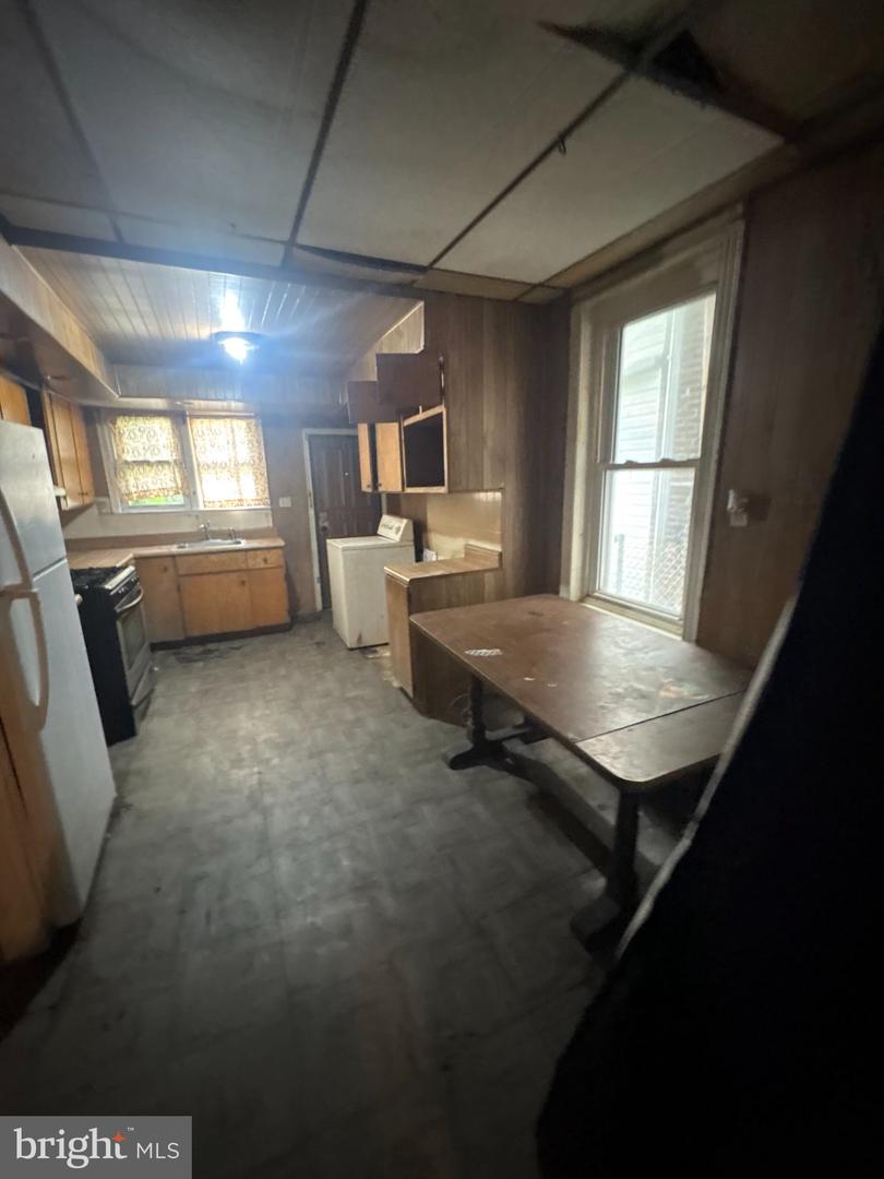 2019 S 65th St Property Photo 9
