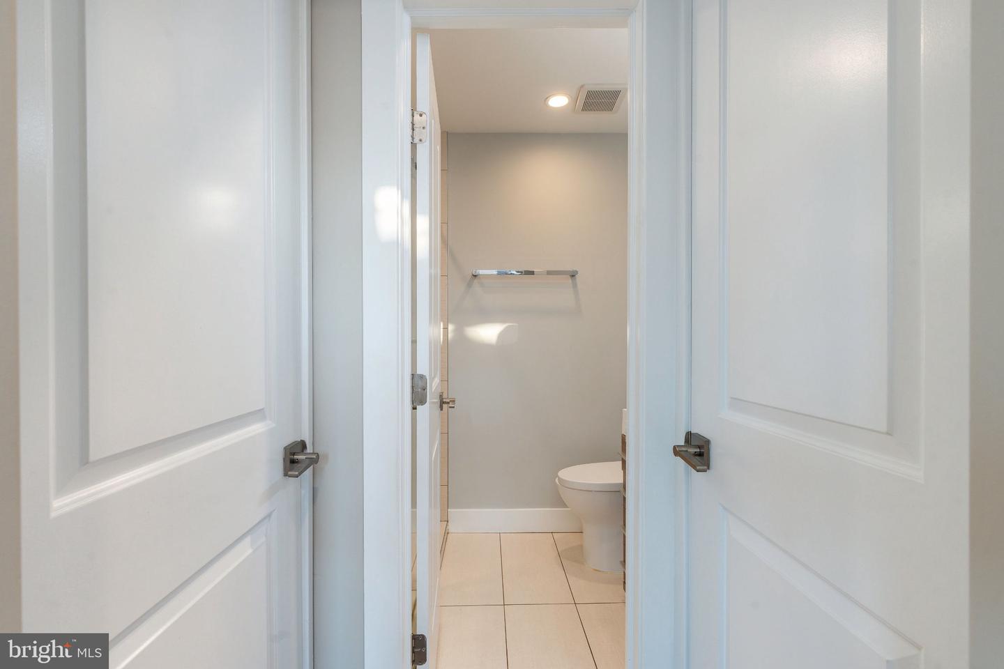 1347 S Dover St Property Photo 15