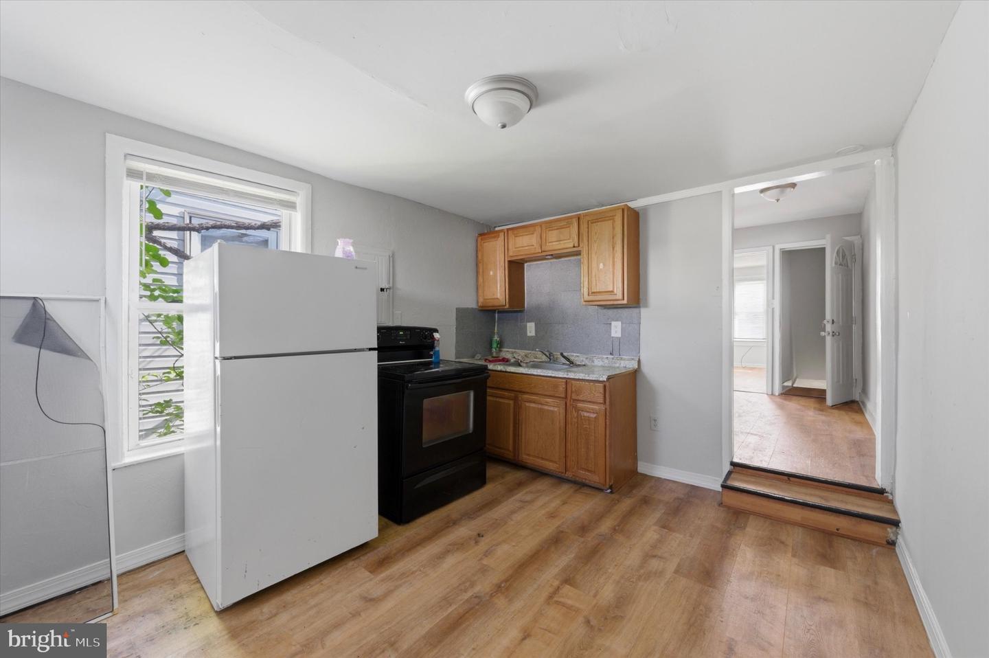 336 N Gross St Property Photo 10