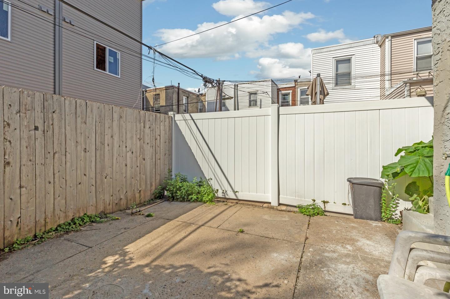 1906 E Albert St Property Photo 19