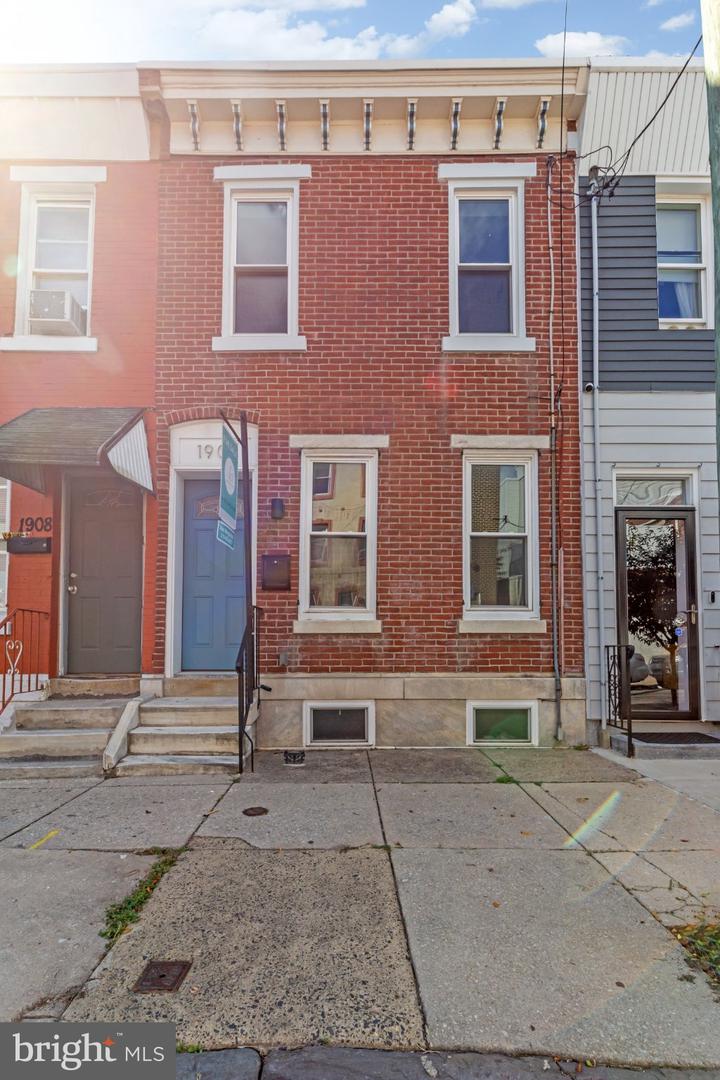 1906 E Albert St Property Photo 36