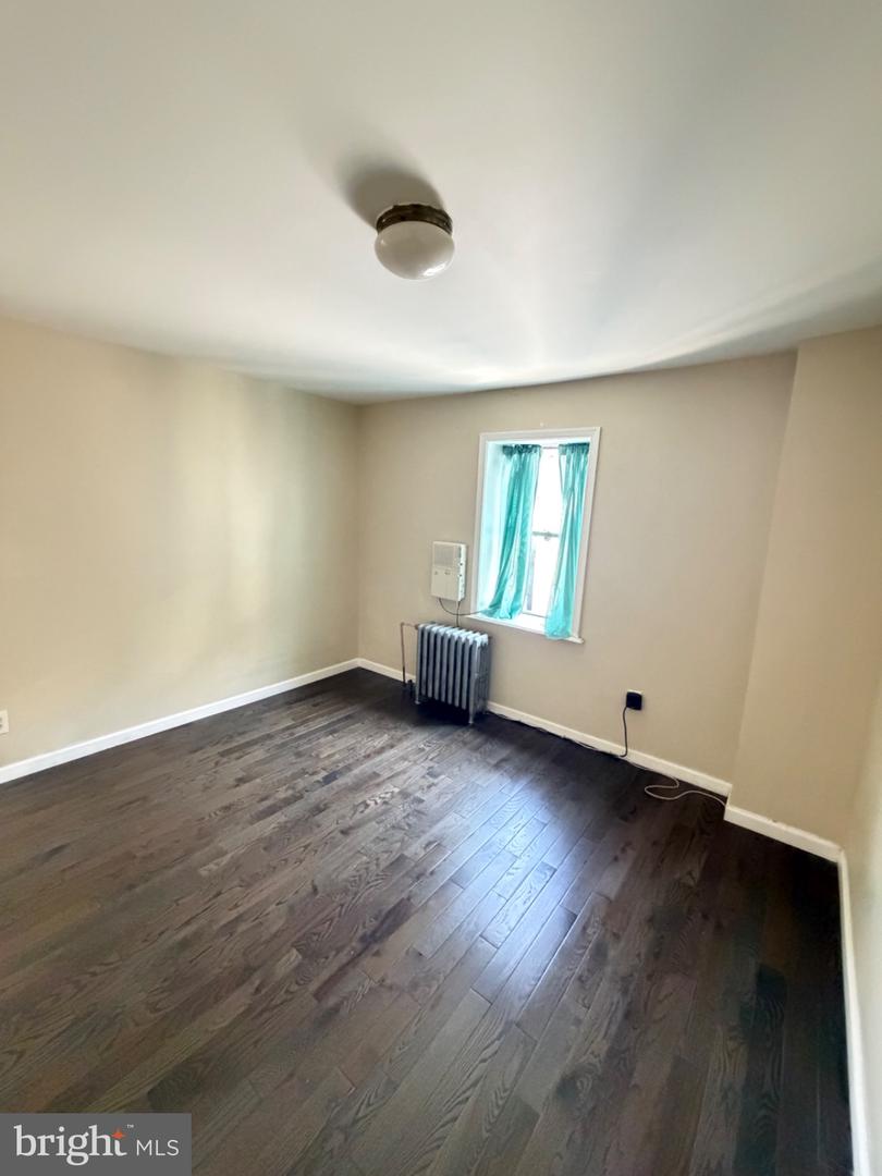523 Dickinson St Property Photo 3