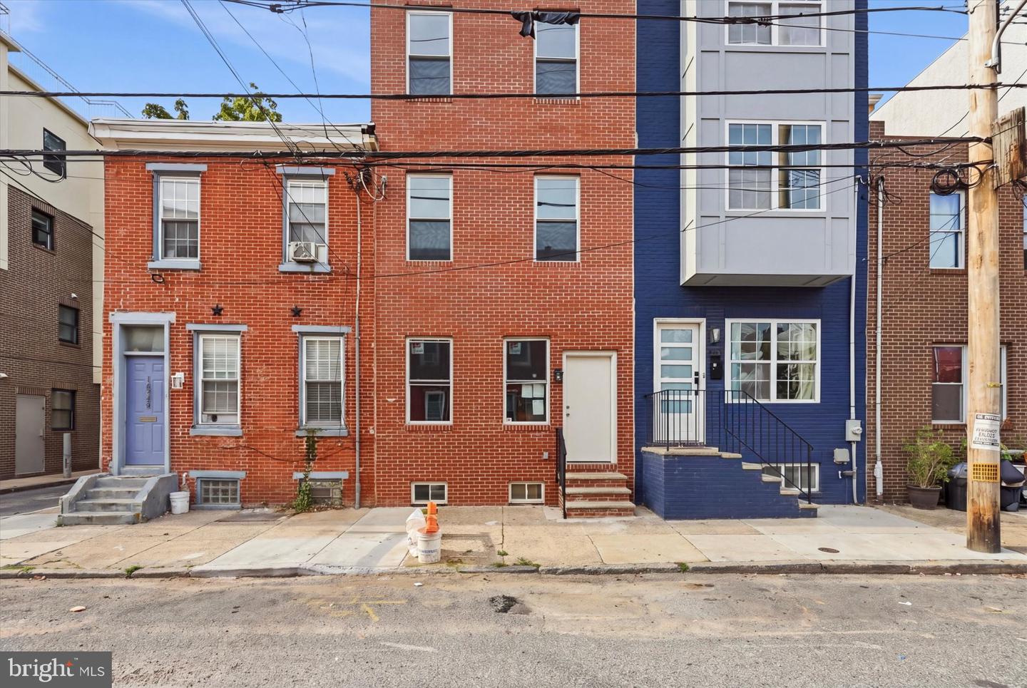 1530 CATHARINE ST Property Photo 1