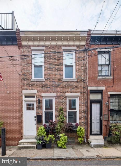 1706 Webster St Property Photo 2