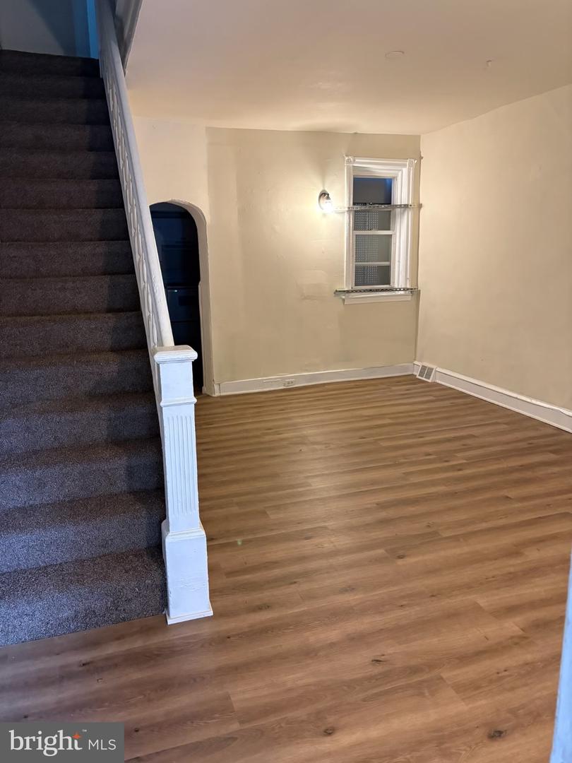 3010 B St Property Photo 4