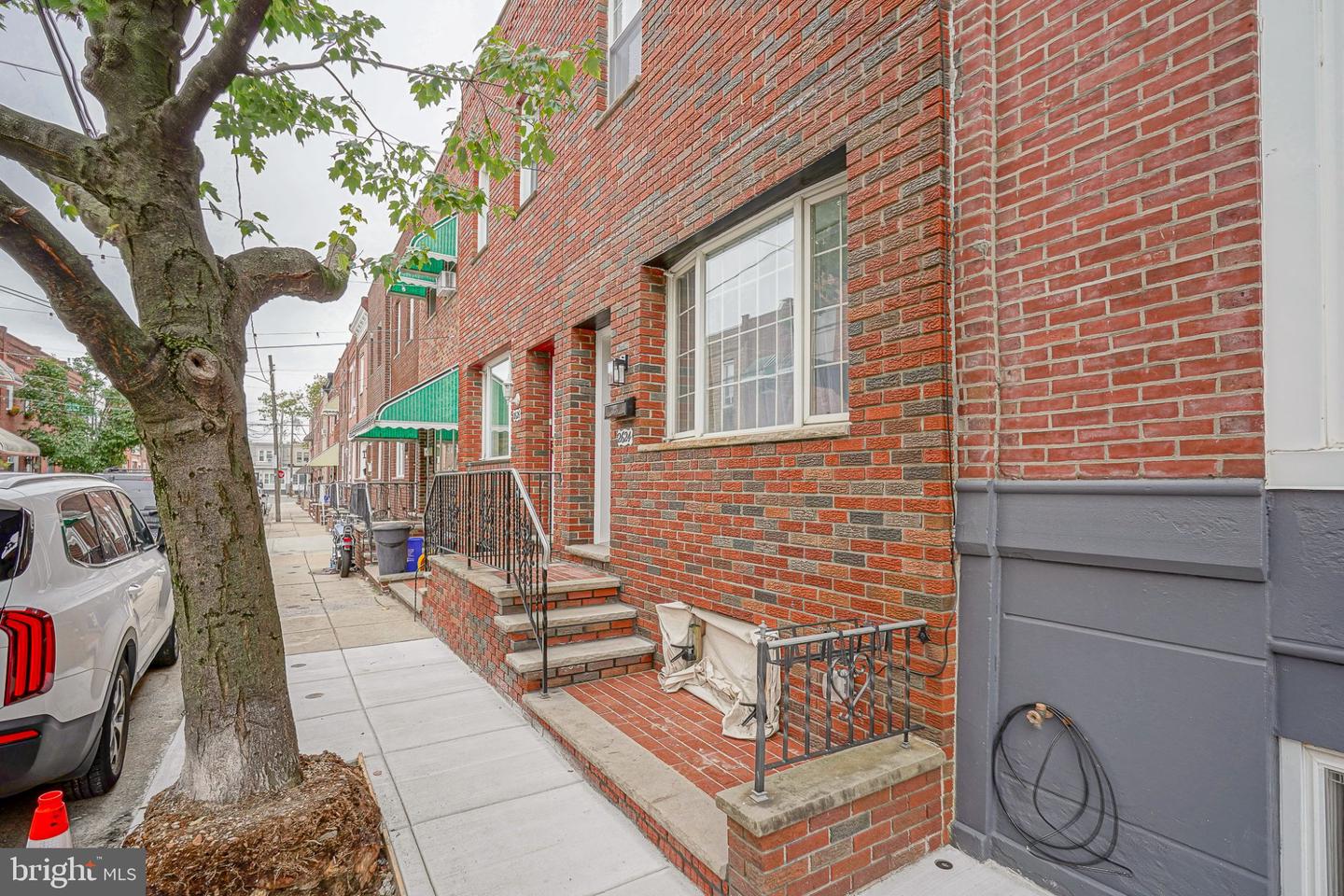 2624 S Bouvier St Property Photo 2