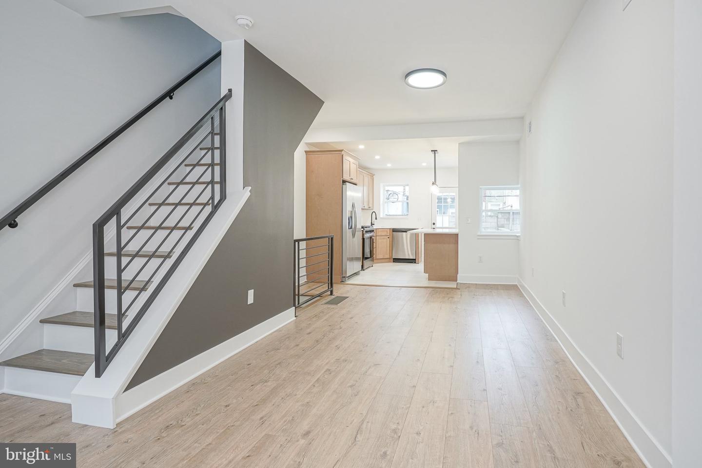 2624 S Bouvier St Property Photo 5