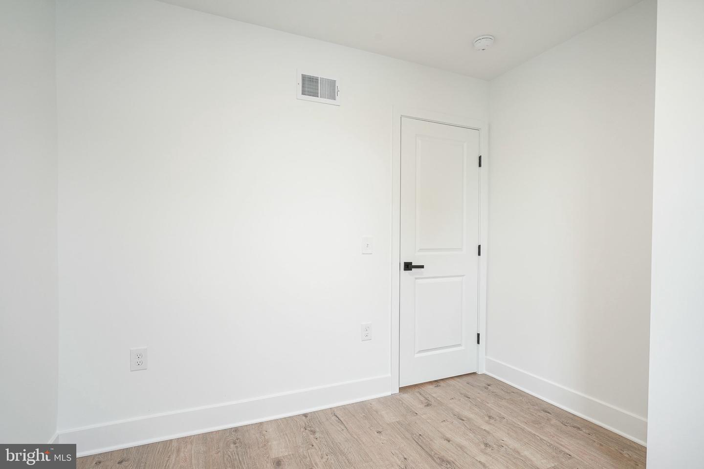 2624 S Bouvier St Property Photo 16