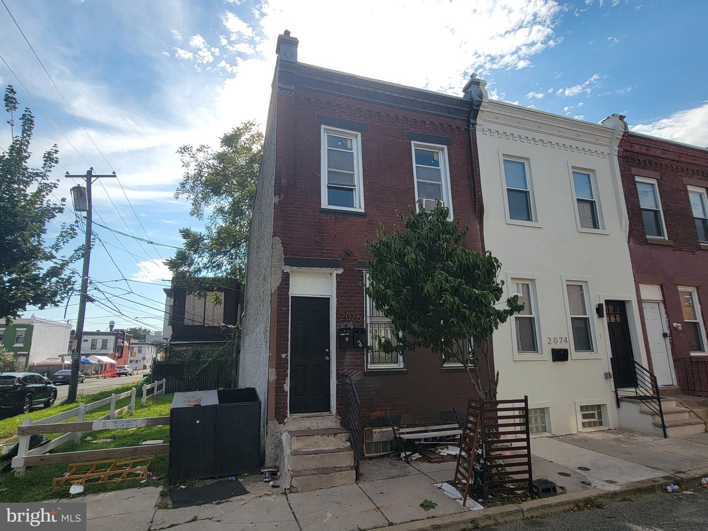 2076 E BIRCH ST Property Photo 1