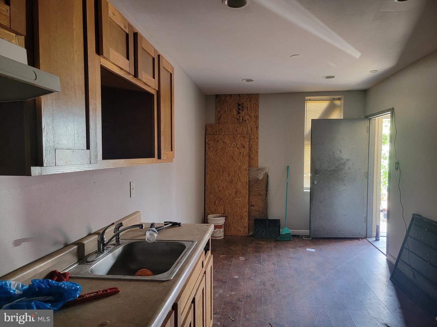 2076 E Birch St Property Photo 16